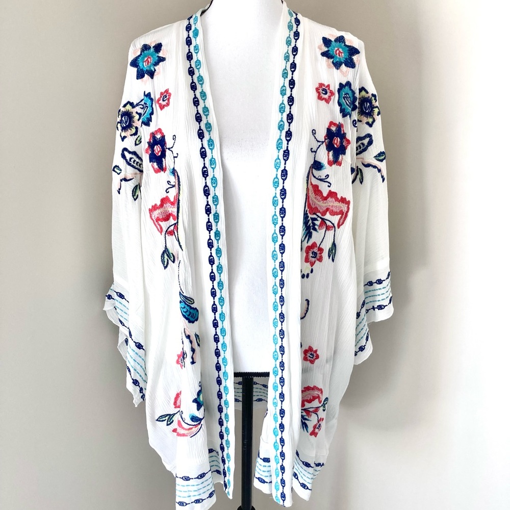 NWT Curations Embroidered Kimono Cover Up Size M/L - Picture 3 of 10